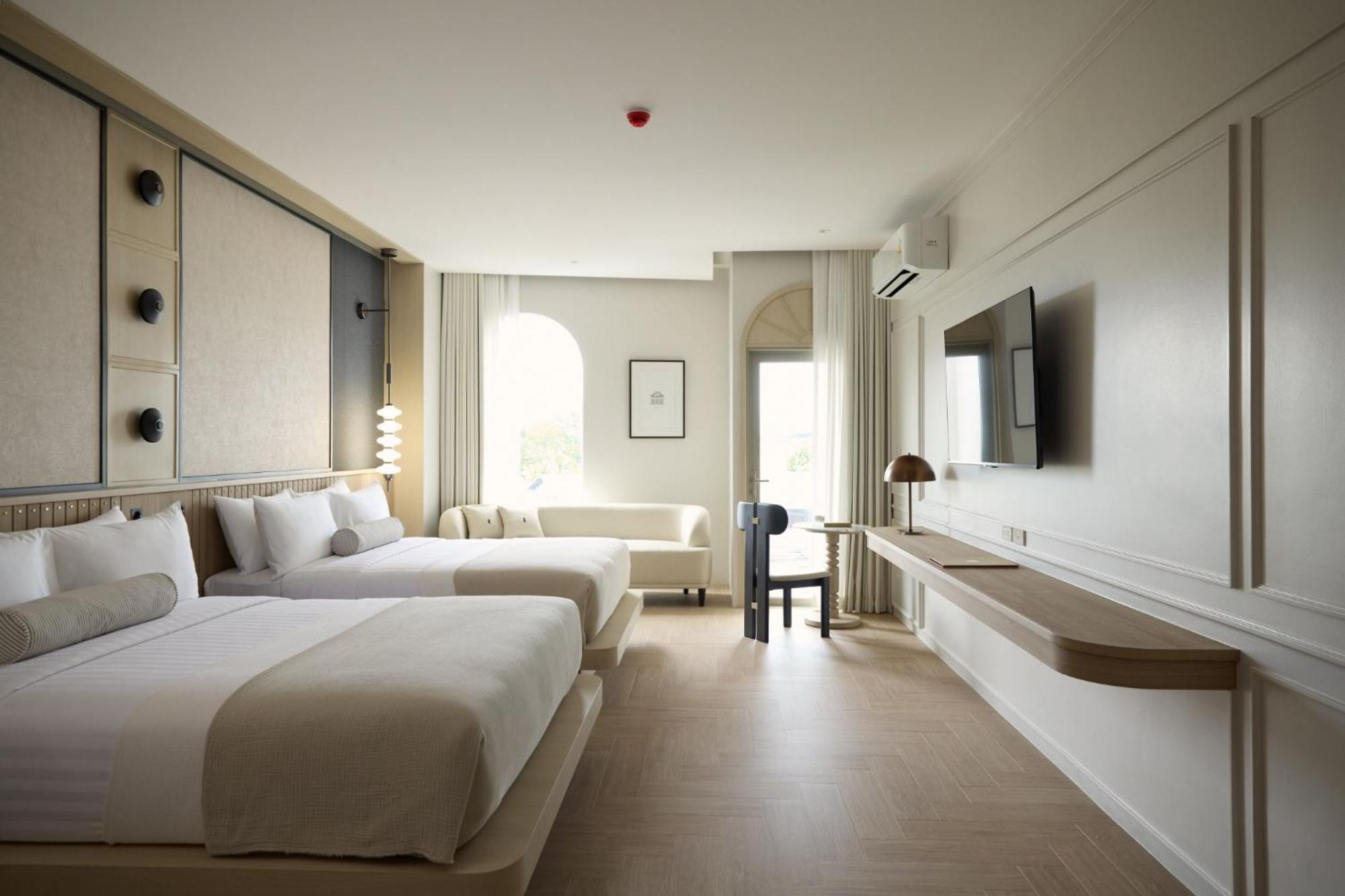 Arco Phuket Town Hotel Exterior photo